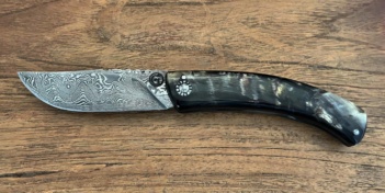 Curnicciolu lame Damas, corne de bélier